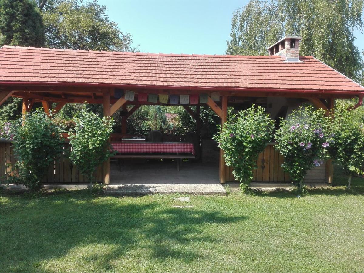 Zergeboglar Vendeghaz Villa ซิลวาชวาร็อด ภายนอก รูปภาพ